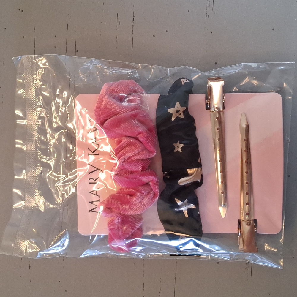 Mary Kay Scrunchies & Clips